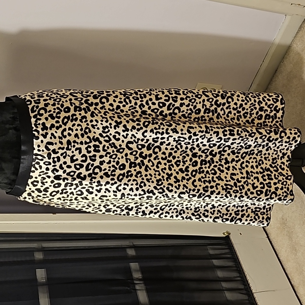 Knit Riot Silky Leopard Print Skirt L
